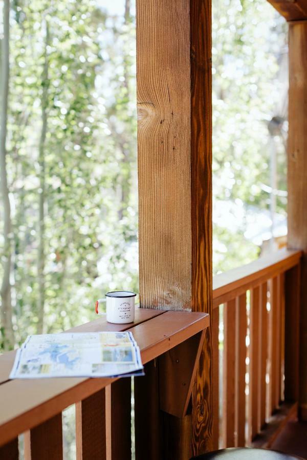 蜂蜜熊小屋酒店 大熊湖 客房 照片
